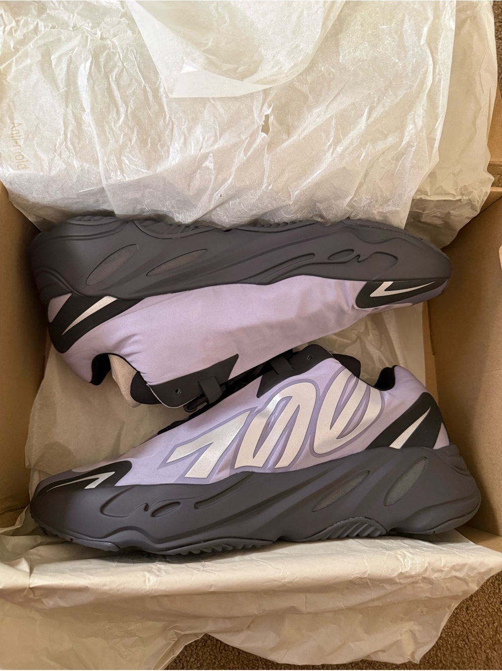 Adidas• Yeezy 700 MNVN in Geode